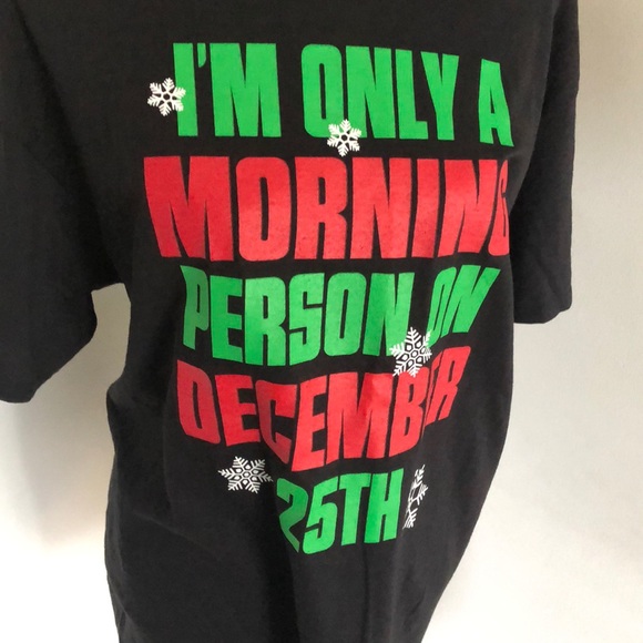 💗Black Christmas t shirt - Picture 2 of 4